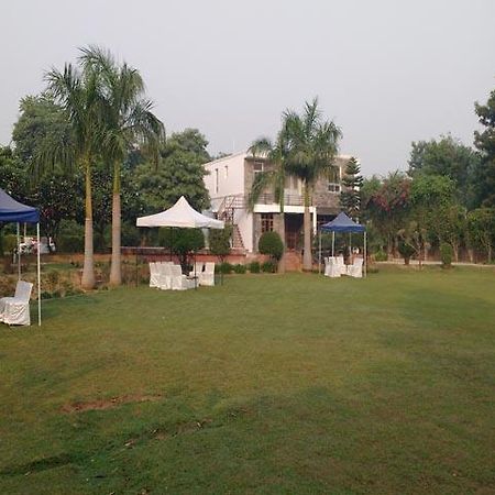 Club Awara Holiday Resort Manesar Zewnętrze zdjęcie